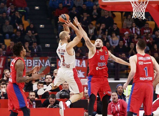 OLYMPIAKOSCSKA2211217