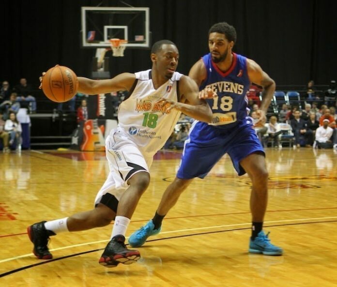 sdut-sdsu-basketball-xavier-thames-dleague-2015apr02