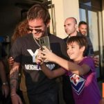 Οπαδοί της Φιορεντίνα υποδέχονται τον Μασταντουόνο με ενθουσιασμό και φωνές! (vid)