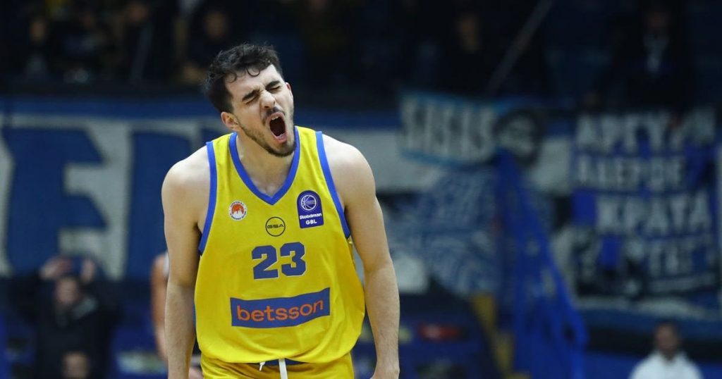 Παπαδάκης: Ανανεώνει στην Betsson Περιστερίου για ακόμα έναν χρόνο