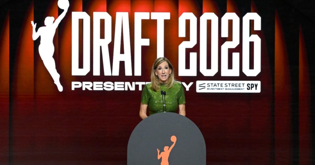 Διάλογος για τις τρανς αθλήτριες στην WNBA μετά την παρέμβαση της κομισάριου
