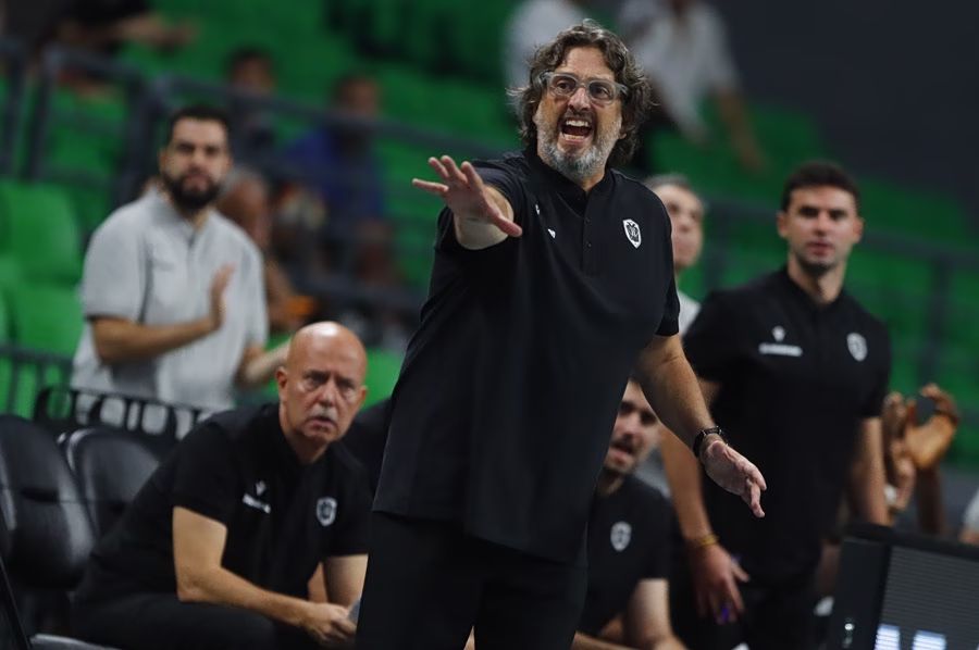 Τρινκιέρι: Φιλοδοξίες και αδιάκοπη βελτίωση στην ομάδα μας