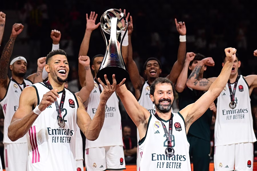 Ρεάλ Μαδρίτης: Κατάκτηση του EuroLeague Super Cup – Ταβάρες MVP (vid+pics)