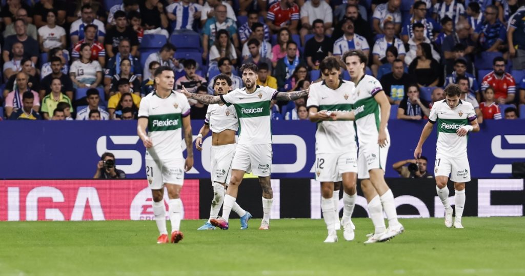 Έλτσε νίκησε την Εσπανιόλ 3-1 με δέκα παίκτες και της έκλεισε την πόρτα στο γήπεδο
