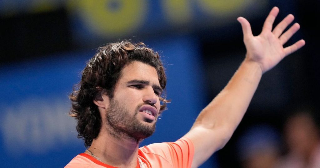 Ανατροπή στο Shanghai Masters: Σοκαριστική ήττα για τον Αλκαράθ