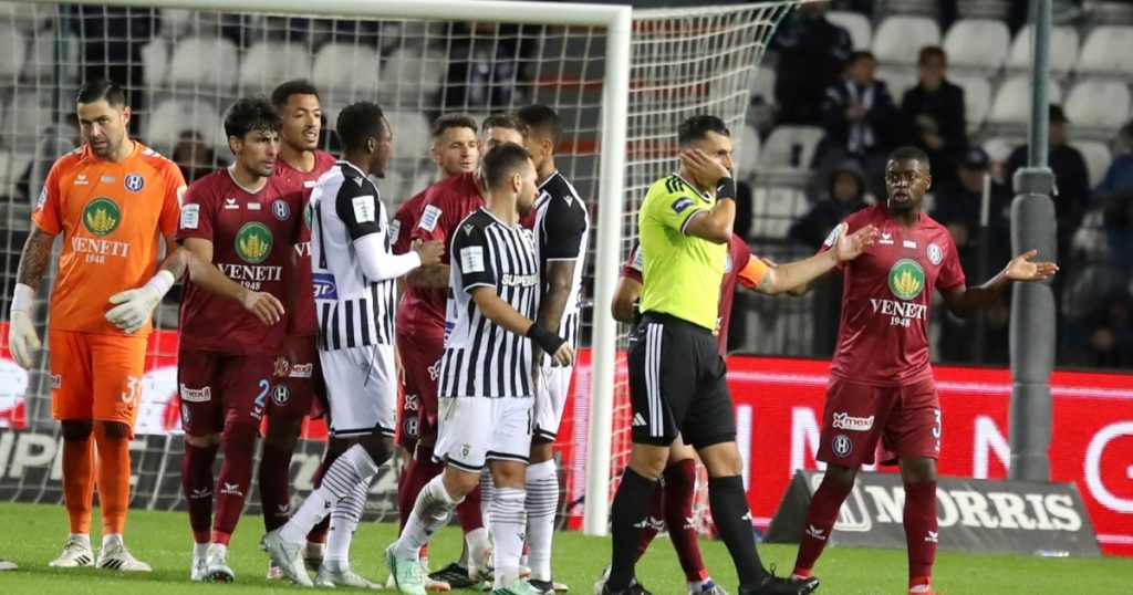 ΠΑΟΚ νίκησε τον Ηρακλή 2-1: Αντίκτυποι από Κουτσιαύτη και Βαρούχα στις αμφισβητούμενες φάσεις