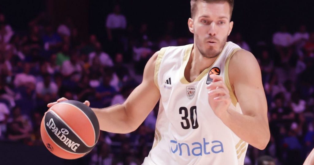 Πασκουάλ αποκαλύπτει για το DNP του Πετρούσεβ, συζητήσεις με Ερυθρό Αστέρα στο Ντουμπάι