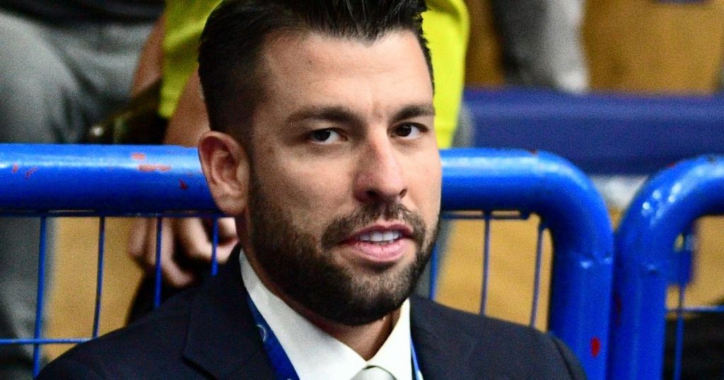 Σκάνδαλο στην ΕΟΚ: Σταύρος Ντίνος απαιτεί αλλαγές στο Διοικητικό Συμβούλιο λόγω κρίσης