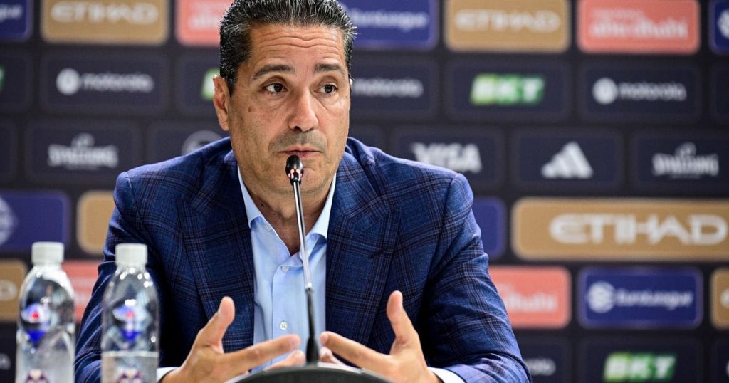 Σφαιρόπουλος υποψήφιος για τον πάγκο της Αρμάνι Μιλάνο μετά την αποτυχία του Ποέτα, σύμφωνα με τη La Repubblica