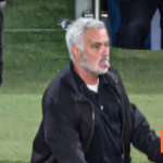 Μουρίνιο: Ο θρυλικός πανηγυρισμός του μετά το νικητήριο γκολ της Ρεάλ (βίντεο)